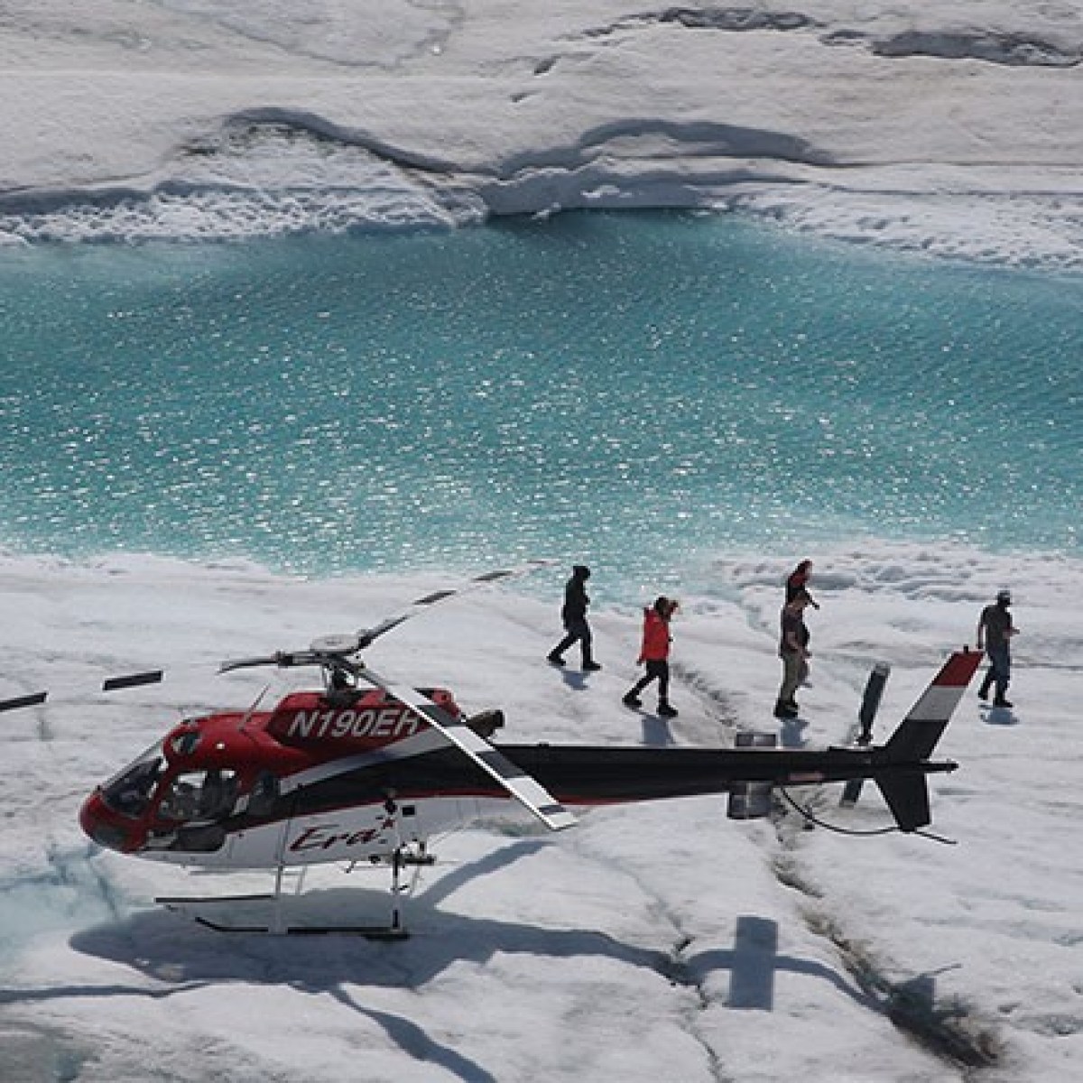 helicopter landing Yanert glacier