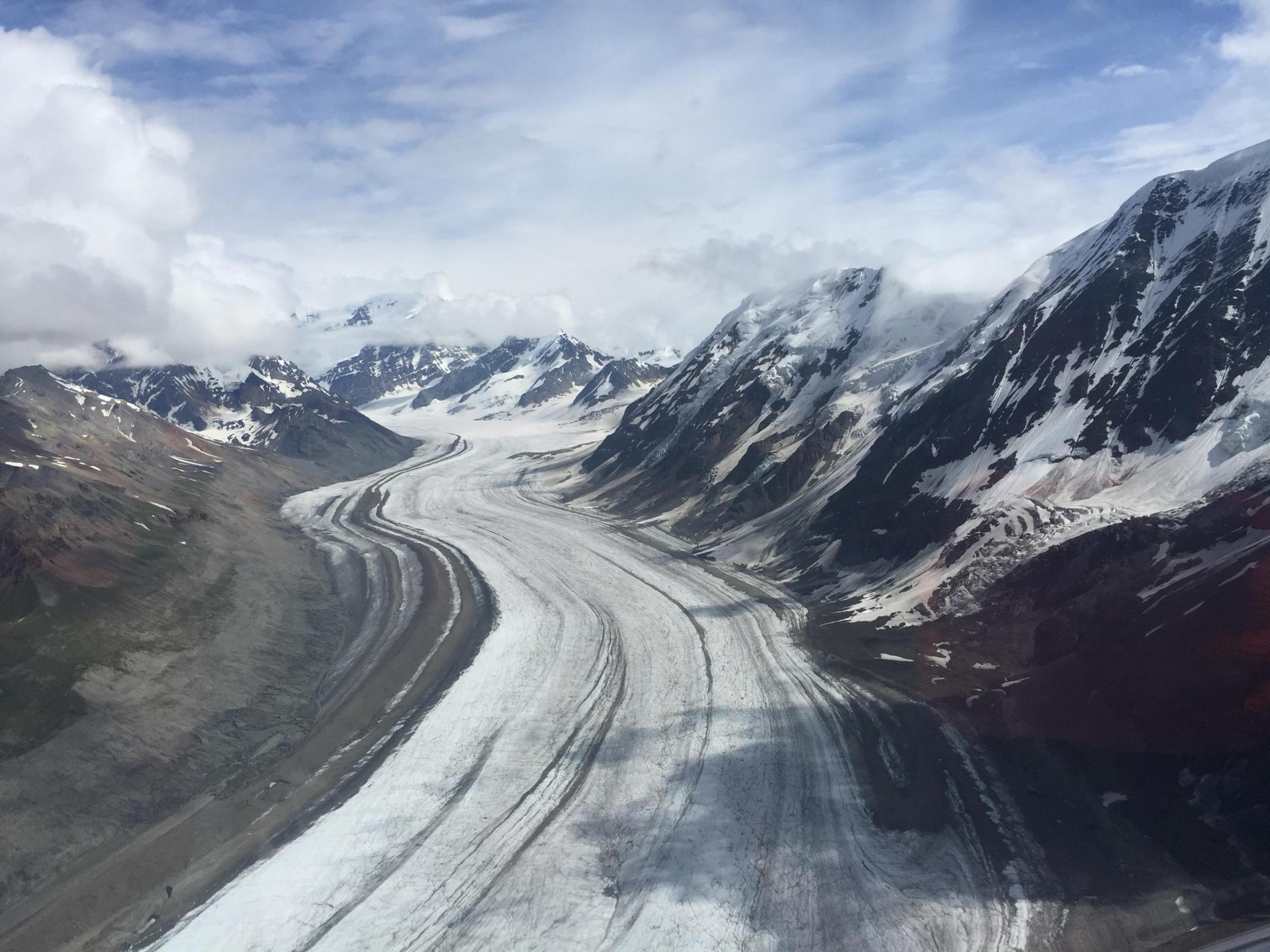 Road to the glacier expedition